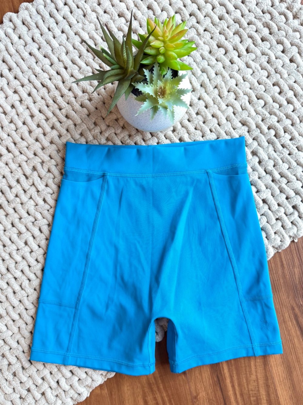 Aerie | Offline Goals Hi-Rise 4” Shortie in Bright Blue | Small